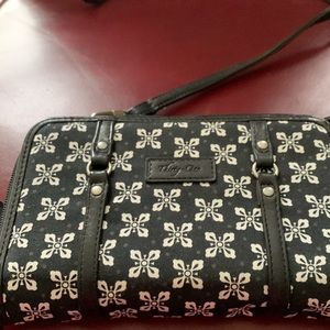 Thirty-one crossbody wallet with strap